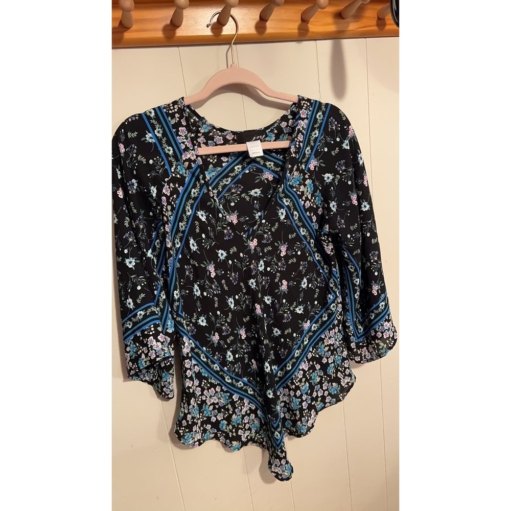 Joy‎ Floral Patterned Blouse with Blue Accents